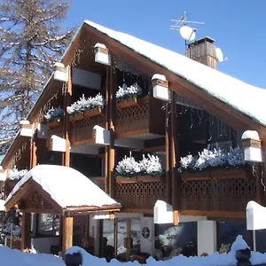 *** Hotel Ecureuil Francia